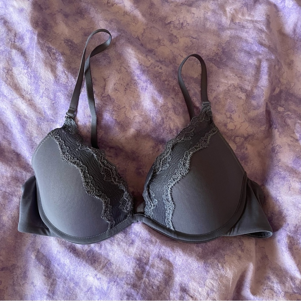 Gap body purple lace bra 36B